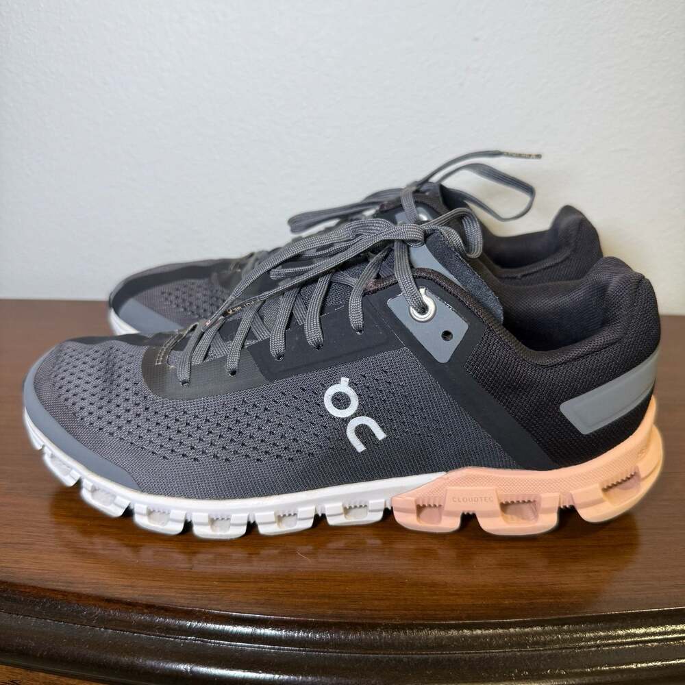 On Running Cloudflow Women's Rock Rose Gray Black Peach Athletic Running US 8